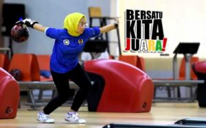 Pebowling Putri Sumut Aldila Indryati Lampaui Target Medali Emas PON