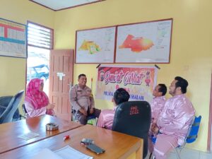 OMP-LK 24: Personil Polsek Kunto Darussalam Jum’at Curhat Dan Coolling System Bersama Masyarakat Bukit Intan Makmur