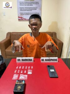 Warga Muara Jalai Tidak Berkutik Saat Sergap Satnarkoba Polres Kampar 