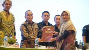KPU RIAU TETAPKAN DPT PILGUB RIAU 4.827.022 PEMILIH