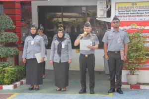 Laksanakan Tugas Dengan Sebaik-baiknya, Pesan Kepala KPLP Pekanbaru Dalam Apel Pagi