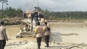 Polsek Singingi Tindak Aktifitas PETI di Kelurahan Muara Lembu