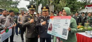 HUT TNI kE -79, Kapolres Kampar Gratiskan Penerbitkan SIM Bagi keluarga TNI dan Ajak Bersinergi Dalam Pilkada 2024.