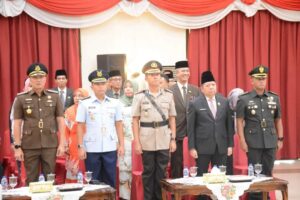 KEPALA STAF KOREM 031/WB HADIRI PELANTIKAN DAN PENGAMBILAN SUMPAH PEJABAT SEKRETARIS DAERAH PROVINSI RIAU