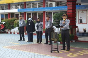 Perkuat Kedisiplinan Pegawai Sebagai Kunci Pelayanan Prima, Pesan Kepala KPLP Pekanbaru Dalam Apel Pagi