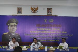 Beri Penguatan Tugas Pokok dan Fungsi Pada Jajaran Lapas Narkotika Rumbai, Kakanwil Kemenkumham Riau Dorong Pegawai Untuk Berani Berinovasi dan Pintar Manfaatkan Peluang. 