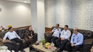 Kepala Rutan Pekanbaru Dampingi Kepala Divisi Pemasyarakatan Riau Silaturahmi Ke Wakil Kepala Kejaksaan Tinggi Riau
