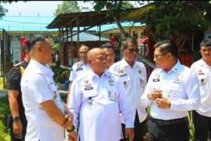 KEPALA DIVISI PEMASYARAKATAN RIAU LAKUKAN MONEV DAN BERIKAN PENGUATAN TUSI PEGAWAI DI LAPAS IIA BANGKINANG
