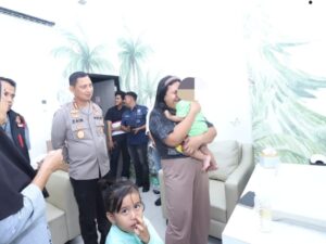 Polri Menyelamatkan Anak yang Dijual Ayahnya untuk Foya-Foya