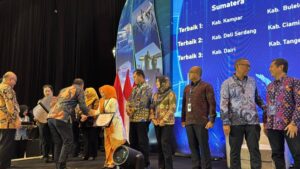 Kabupaten Kampar Raih Penghargaan TP2DD Terbaik I Wilayah Sumatera Tahun 2024