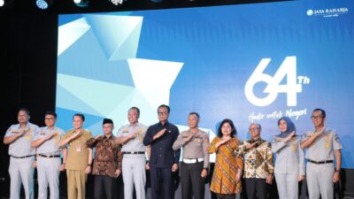 *Dirjen Bina Keuangan Daerah Kemendagri Agus Fatoni Terima Penghargaan dan PIN Emas Dari Menteri BUMN.*