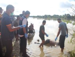 Misteri Mayat Mengapung di Sungai Kampar, Korban Diduga Tenggelam