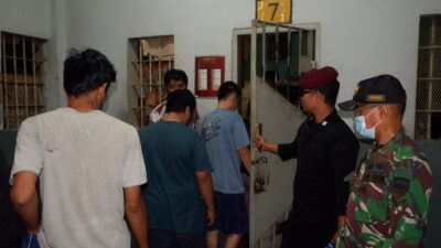 Tindak Lanjut Akselerasi Menteri Imigrasi dan Pemasyarakatan, Rutan Pekanbaru Adakan Razia Blok Hunian
