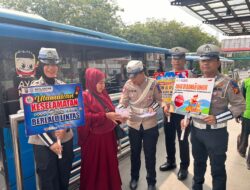 Hari Ke dua Operasi Keselamatan Lancang Kuning 2025 Dirlantas Polda Riau Gencar Melaksanakan Kegiatan Edukasi.