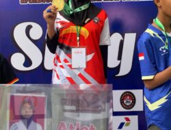 Rifia Mahlika Chandra,Siswi SMPN 1 Pekanbaru.Harumkan Nama Sekolah,