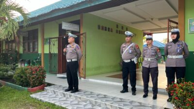 Polres Kampar Gelar Police Goes To School di MTS Darul Falah Salo, Aiptu Junaydi Beri Arahan Tertib Berlalu Lintas!