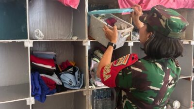 PASTIKAN KONDISI BLOK HUNIAN AMAN DAN TERTIB JELANG BULAN SUCI RAMADHAN, LAPAS PEREMPUAN PEKANBARU GELAR RAZIA RUTIN