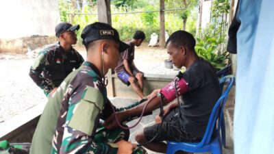 Satgas Pamtas RI-RDTL Sektor Barat Yonarhanud 15/DBY Pos Aplal Gelar Kegiatan Kesehatan Keliling