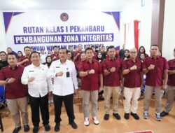 Kakanwil Ditjenpas Riau Beri Penguatan Tugas dan Fungsi Petugas Pemasyarakatan di Rutan Pekanbaru