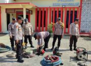 Polsek Bonai Darussalam Siap Hadapi Perubahan Cuaca, Periksa Kesiapan Peralatan Damkar