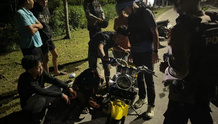 Tak Henti Meski Hujan, Tim Raga Polres Kampar Patroli Jaga Kamtibmas