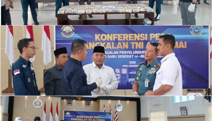 MARKAS BESAR ANGKATAN LAUT DINAS PENERANGANSIARAN PERSTNI AL BERANTAS NARKOTIKA JARINGAN INTERNASIONAL,SEBANYAK 48,54 KG SABU DARI MALAYSIA BERHASIL DIAMANKAN DI PERAIRAN DUMAI1. TNI 