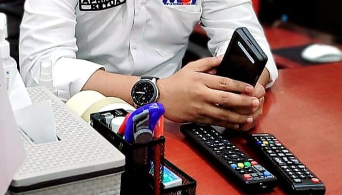 Aprianto Ketua DPD Perkumpulan Wartawan Media Online Indonesia (PWMOI) Kota Pekanbaru, Berikan Sekolah Gratis Wartawan
