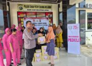 Kapolsek TPTM bersama bhayangkari sektor TPTM berikan bantuan sosial kepada kaum dhuafa di kecamatan TPTM