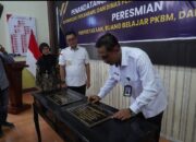Perkuat Pembinaan, Kakanwil Ditjen Pemasyarakatan Riau Resmikan Perpustakaan, Ruang PKBM, dan Doorsmeer di Rutan Pekanbaru