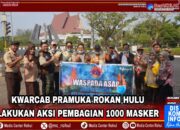 Kwarcab Pramuka Rokan Hulu Dan Pramuka Peduli Bagikan 1000 Masker Kepada Masyarakat Terdampak Kabut Asap