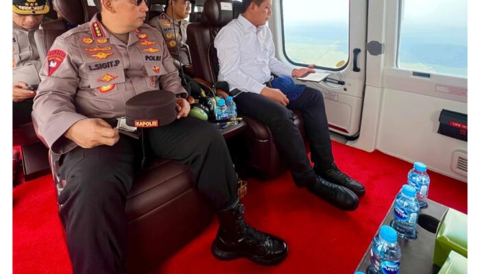 Kapolri Pantau Titik Api Via Udara, Cek Kesiapan Penanganan Karhutla di Riau