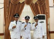 3  Datuk penghulu di kecamatan TPTM , ikut dikukuhkan dan dilantik Bupati Rohil H.Bistamam,