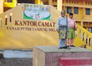 Pemerintah kecamatan TPTM, bersama seluruh datuk/ datin kepenghuluan se kecamatan TPTM menggelar upacara hut ke 68 provinsi Riau