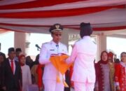 Wakil Bupati Rohil Jhony charles jadi IRUP dalam upacara HUT RI ke 80 di bagan siapi api