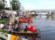 Pecaaaah!!! Ribuan pengunjung ramaikan even pacu sampan di tepian sungai Rokan ujung tanjung