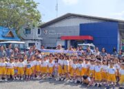 Polantas Menyapa: Ditlantas Polda Riau Dekatkan Anak dengan Keselamatan Berlalu Lintas dan Green Policing