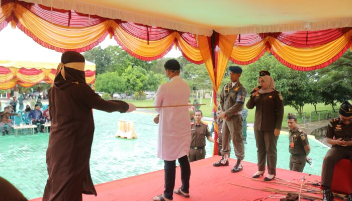 Kejaksaan negeri Aceh Barat daya lakukan eksekusi  cambuk terhadap 13 terpidana