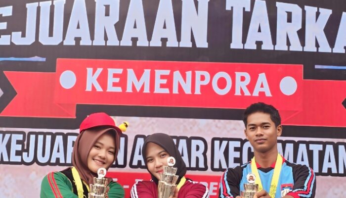 Kuok Melesat dengan Segudang Prestasi, Camat Intan Monica Sandra Tuai Pujian