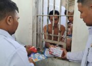 Pastikan Hak Terpenuhi, Lapas Pekanbaru Bagikan Perlengkapan Dasar di Blok Mapenaling