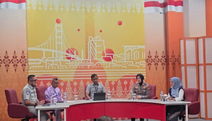 Kasat Lantas Polres Kampar Terlibat Dialog Pajak Daerah di Riau TV, Pentingnya Kesadaran Bayar Pajak Ditekankan, Kampar Maju!