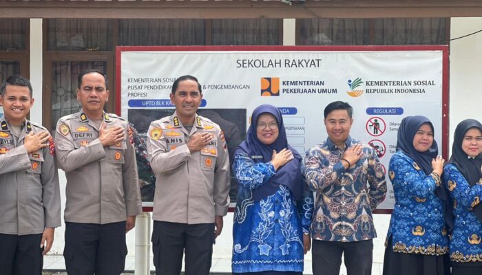 Di Balik Bukit Lubuk Selasih: Asa Siswa SRMP 5 Solok Mengejar Mimpi di Tengah Keterbatasan Fasilitas