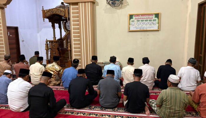 Tarawih Keliling Brimob Riau, Pererat Silaturahmi dan Hadirkan Rasa Aman di Tengah Masyarakat