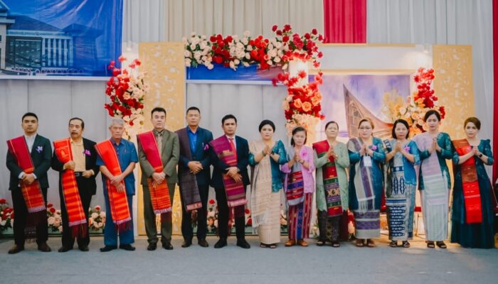 Merayakan Pesta Bona Taon Hutagaol di Gedung HKBP Hangtua Sangat Meriah Serta HadiahNya Sangat Menarik dan Bagus