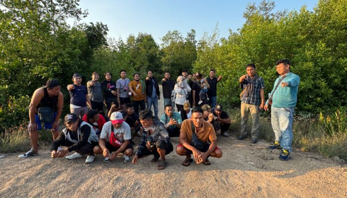 Polsek Sungai Sembilan Gagalkan Pengiriman 29 PMI Ilegal ke Malaysia, 4 Tersangka Diamankan