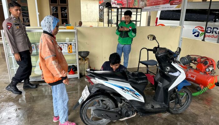 Servis Tanpa Biaya, Brimob Riau Bantu Ojol Tetap Produktif di Jalan