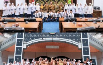 Siswa MTs Nurul Wahid Antusias Belajar Fungsi DPRD di Gedung Dewan Dumai