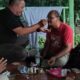 Kejutan Rahasia Sahabat Media Bikin Efendi Sitompul Menangis Haru di Usia 55 Tahun
