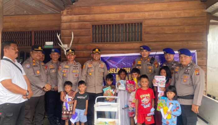 POLRES DUMAI GELAR PROGRAM JALUR, SALURKAN BANTUAN DAN LAYANAN KESEHATAN BAGI MASYARAKAT PESISIR