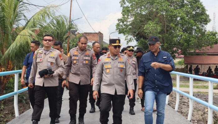Kapolda Riau Tinjau Pembangunan Jembatan Merah Putih Presisi Tahap II di Kota Dumai