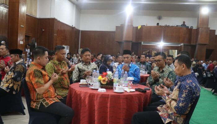 KEGIATAN KENAL PAMIT KAPOLRES DUMAI DARI AKBP ANGGA FEBRIAN HERLAMBANG, S.I.K., S.H. KEPADA AKBP FATIKH DEDY SETYAWAN, S.H., S.I.K., M.Si.